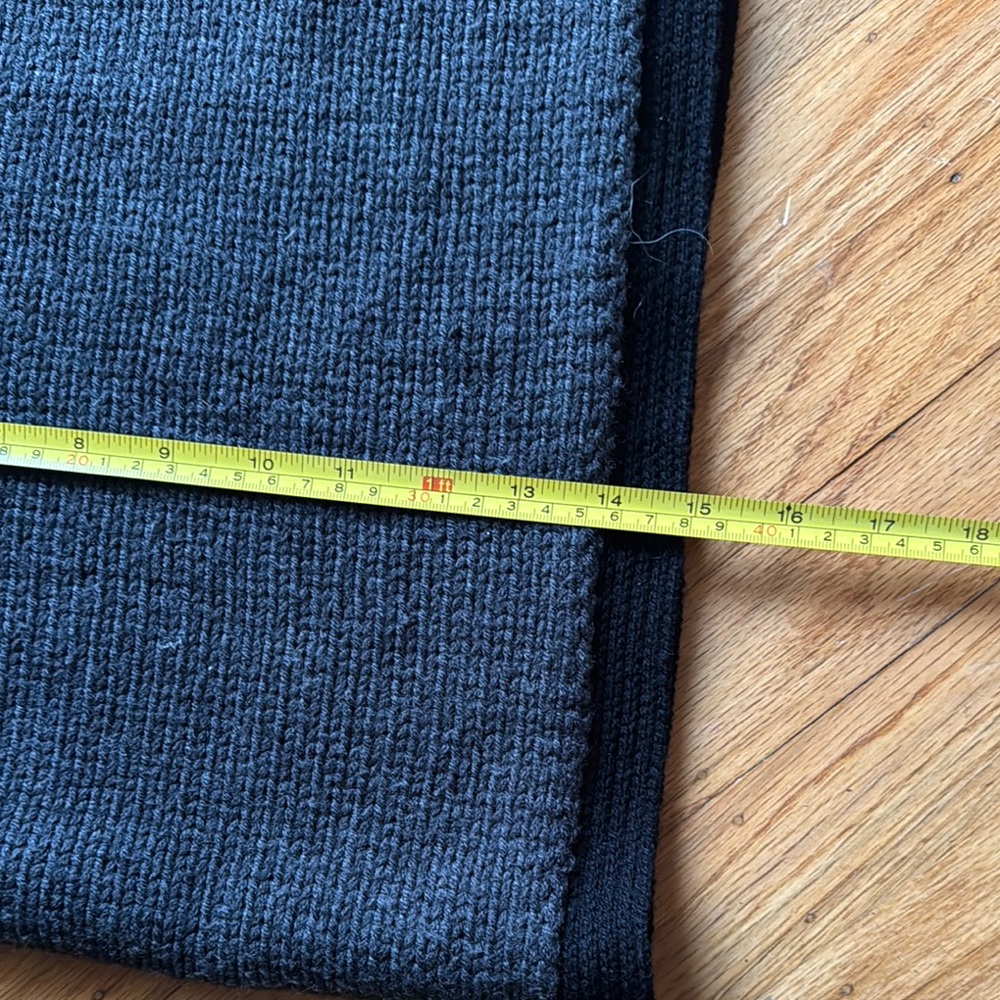 Lululemon wool knit scarf - Picture 4 of 7